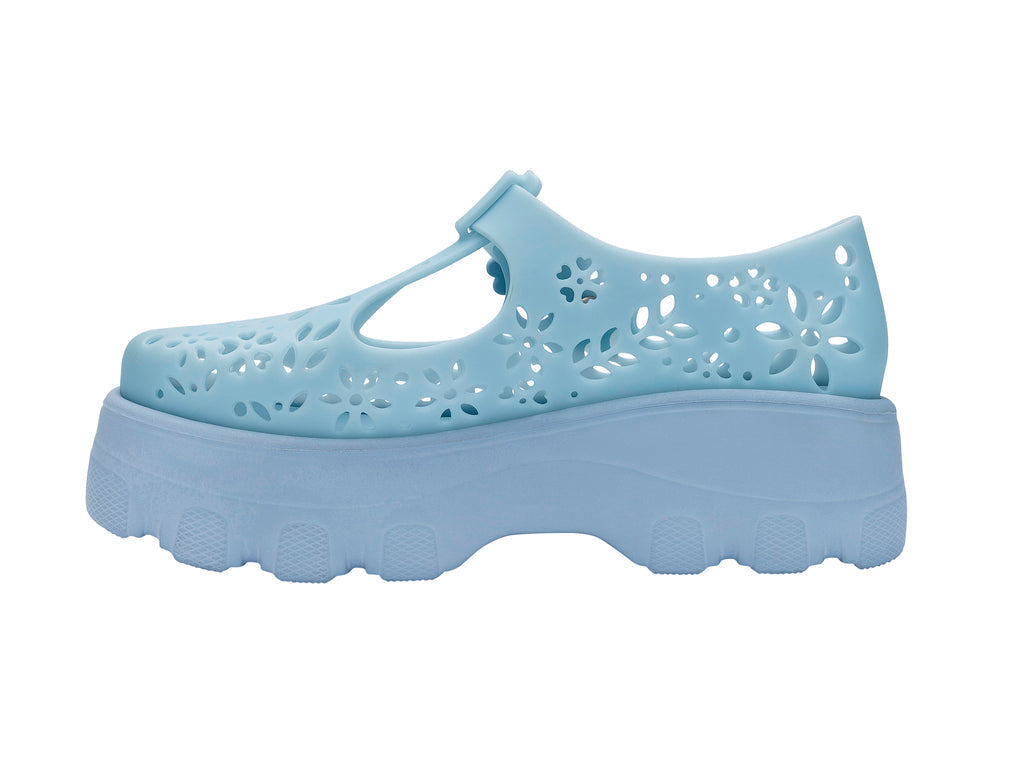 Kick Off Lace
